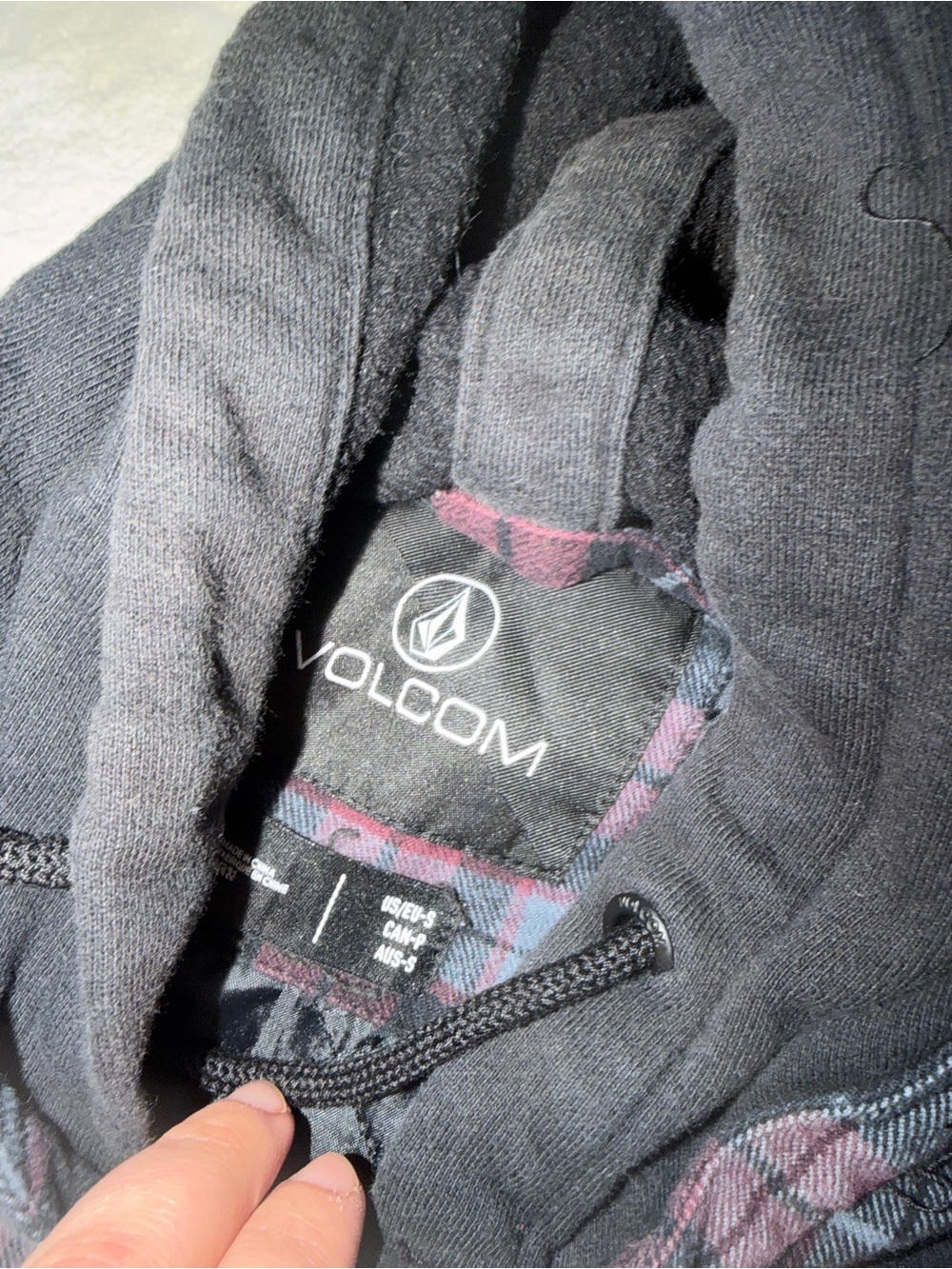 Volcom Plaid Hooded Button-Up Jacket in Burgundy and Black - Picture 5 of 6